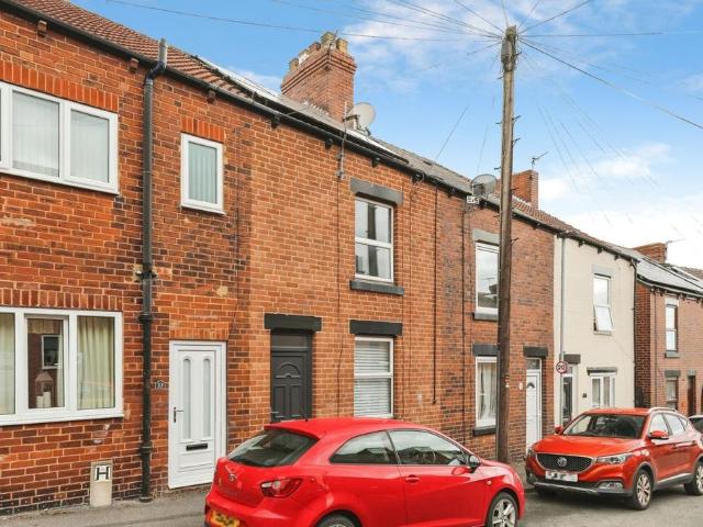 House for sale in Royston, South Yorkshire
