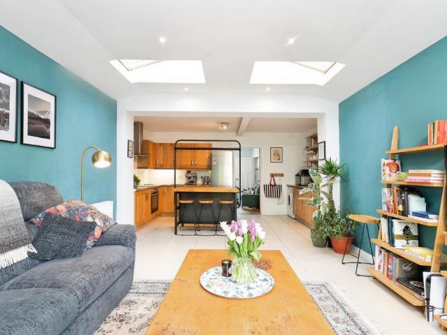 House for sale in Lower Green Esher, Blackhills