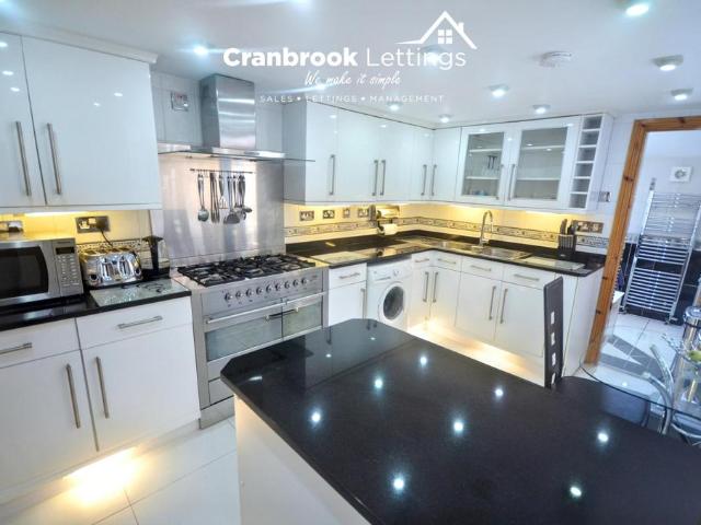 House for sale in Plaistow, Greater London
