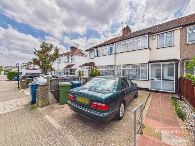 House for sale in South Stanmore, Greater London