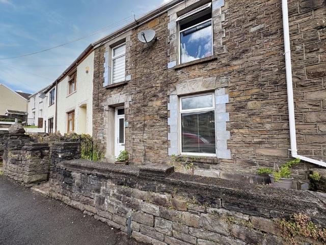 House for sale in Dyffryn Clydach, Neath Abbey
