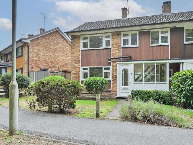 House for sale in Watford Heath, Watford
