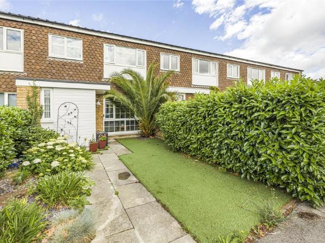 House for sale in Blackhills, Surrey