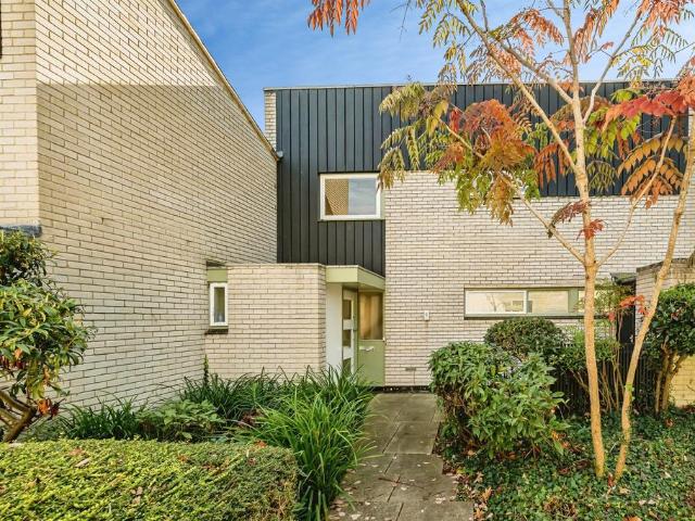 House for sale in Cedar Chase, Buckinghamshire