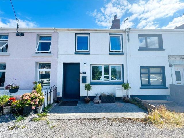 House for sale in Halfway, Dafen