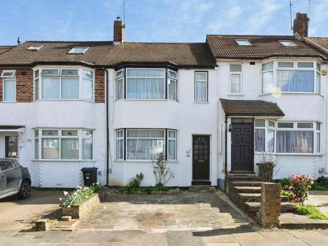 House for sale in Clayhall, Greater London