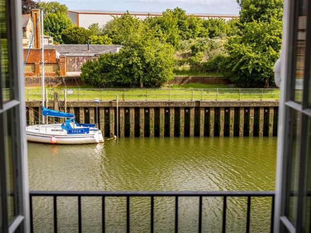 House for sale in St Thomas, Boston