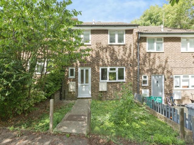 House for sale in The Butts, Kent