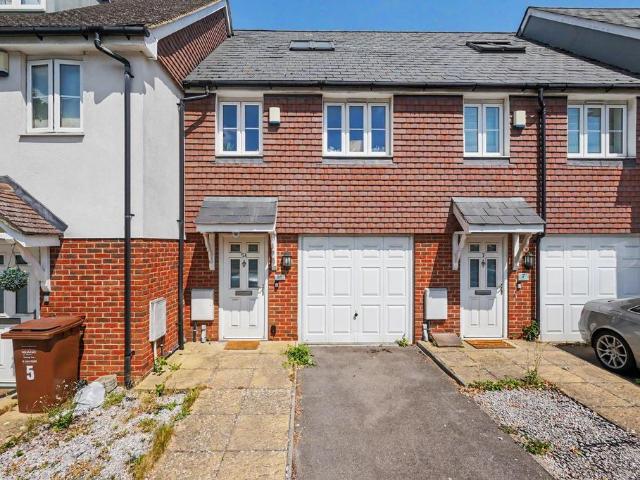 House for sale in Halling