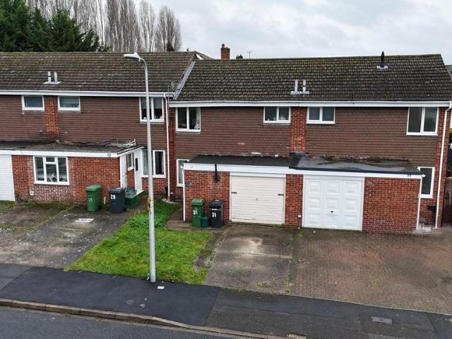 House for sale in Holybrook, West Berkshire
