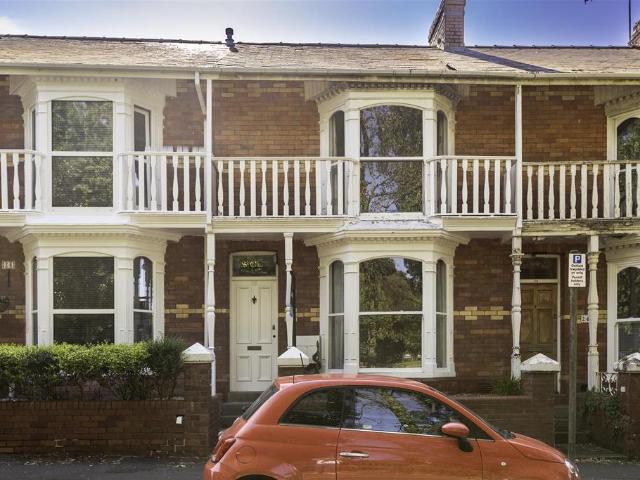 House for sale in Nangreaves, Wales