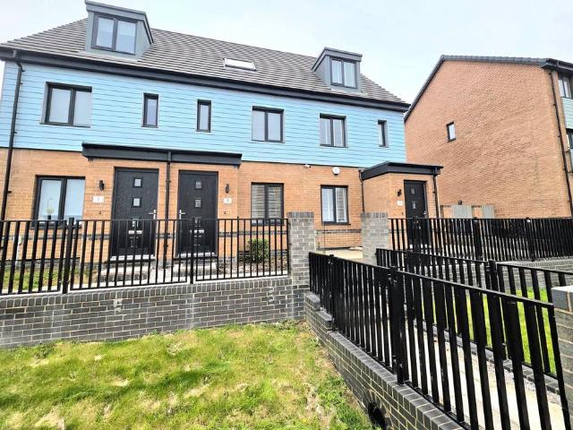 House for sale in Sandfields East, Aberavon