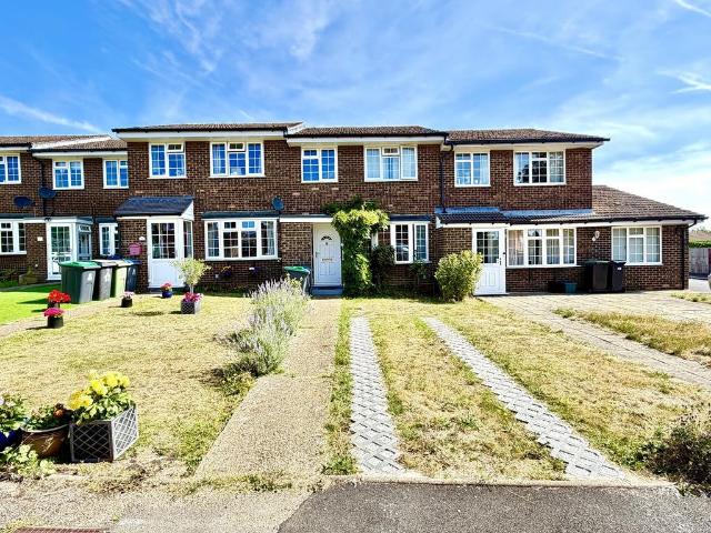House for sale in Chessington, Greater London