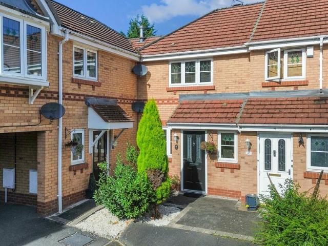 House for sale in Longbarn