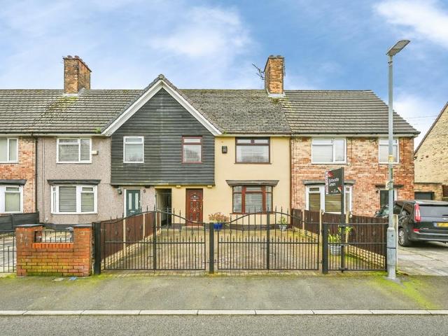 House for sale in Calderstones