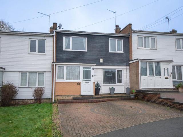 House for sale in Overslade, New Bilton