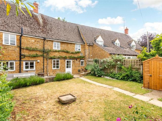 House for sale in Evershot, Oxfordshire