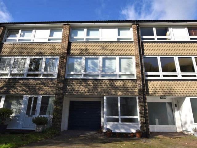 House for sale in London Borough of Croydon, Upper Norwood