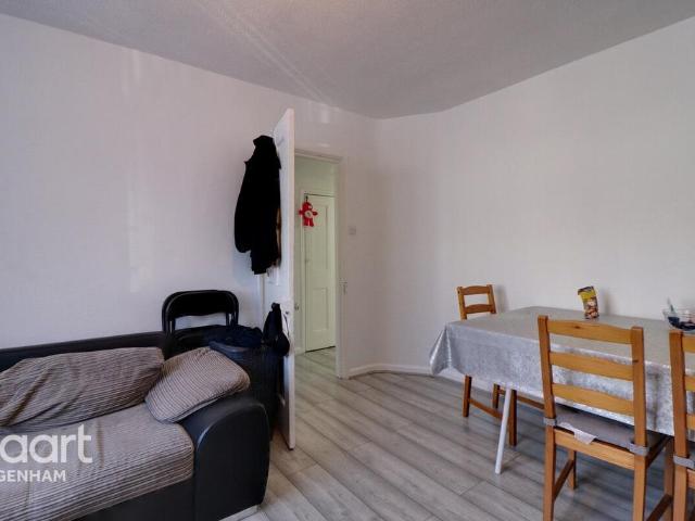 House for sale in Dagenham, Greater London