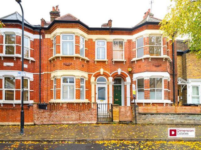 House for sale in Lower Clapton, Greater London