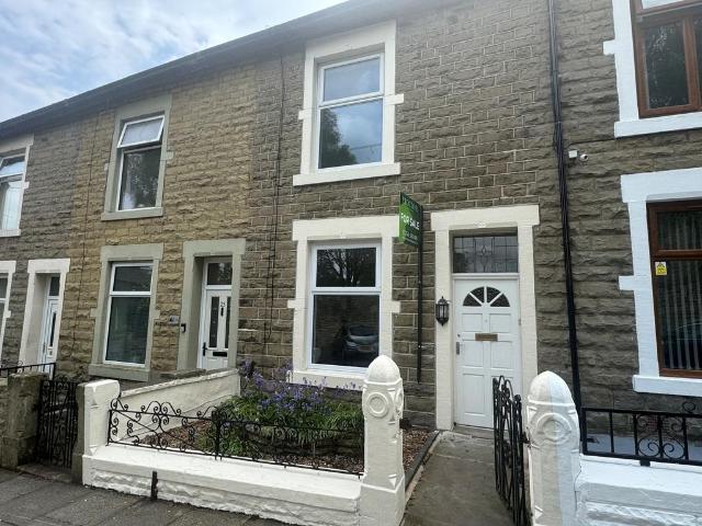 House for sale in Oakenshaw, Backburn