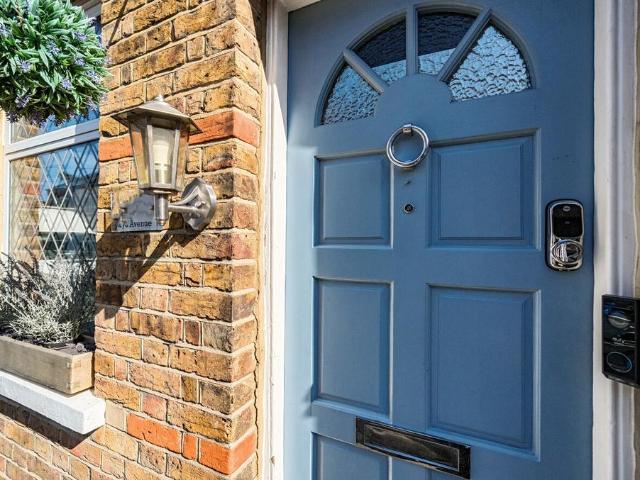 House for sale in Clewer Village, Windsor