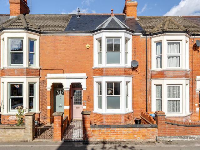 House for sale in Greenleys, Milton Keynes