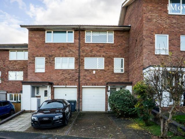 House for sale in London Borough of Croydon, Upper Norwood