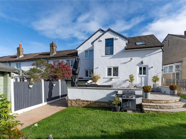 House for sale in Rawdon, West Yorkshire