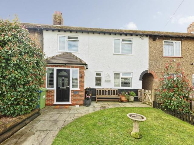 House for sale in Oad Street, Kent