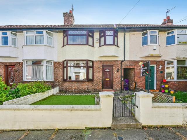 House for sale in Calderstones