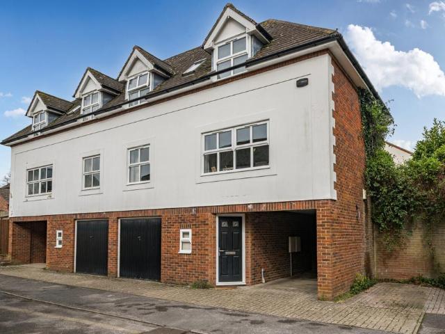 House for sale in New Alresford, Hampshire