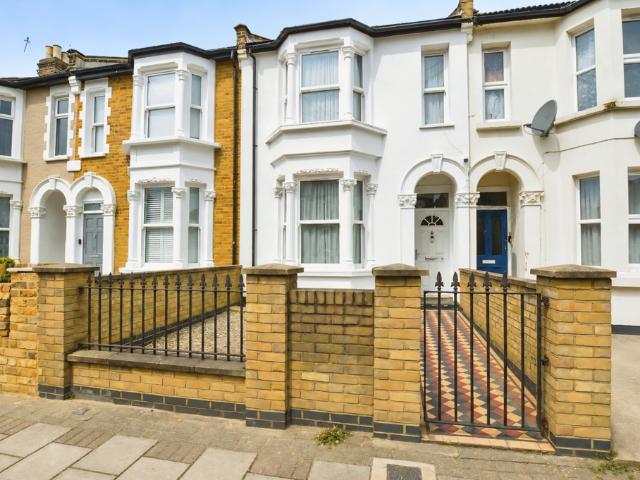 House for sale in Plaistow, Greater London