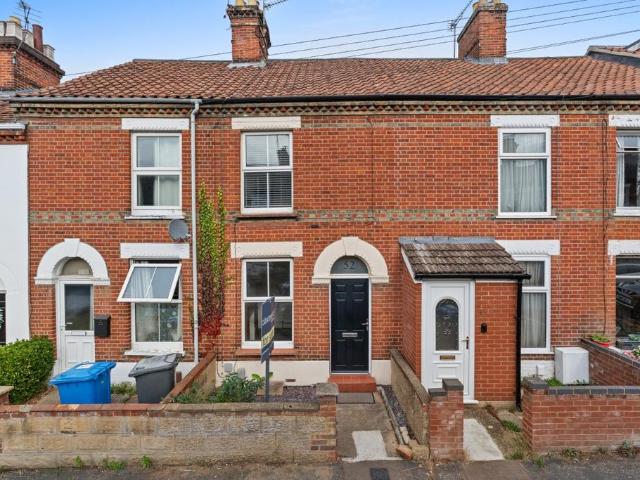 House for sale in Heigham Grove, East Bank