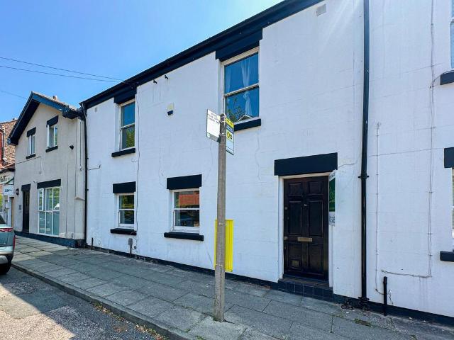 House for sale in Calderstones