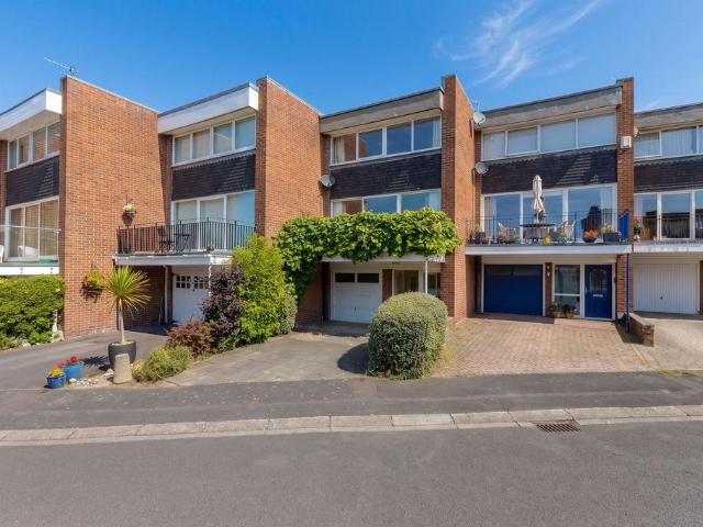 House for sale in North Gosforth, Newcastle Upon Tyne
