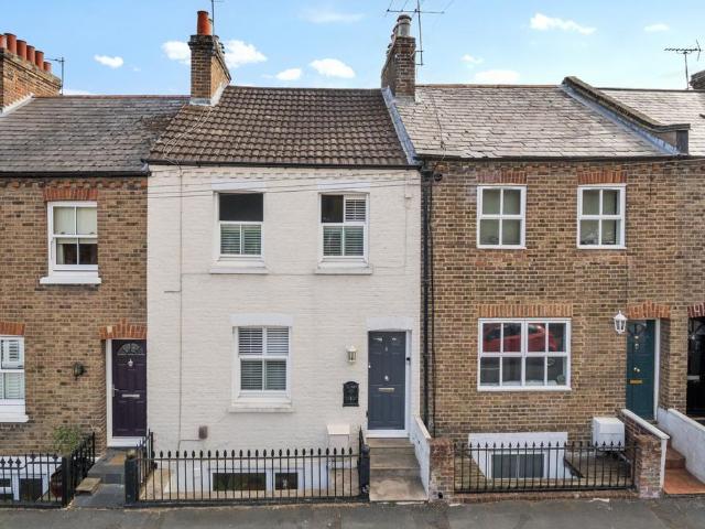 House for sale in Clewer Village, Windsor