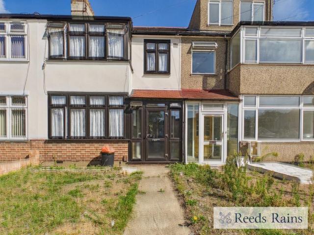 House for sale in London Borough of Havering, Greater London