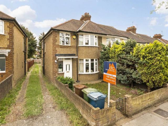 House for sale in Lane, Greater London