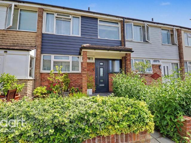 House for sale in Bowers Gifford, Essex