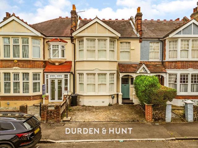 House for sale in Wanstead, Greater London