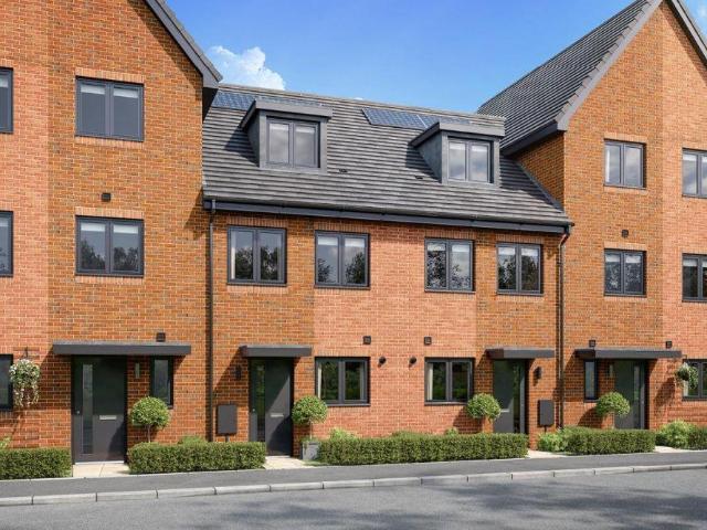 House for sale in Curbridge, Hampshire