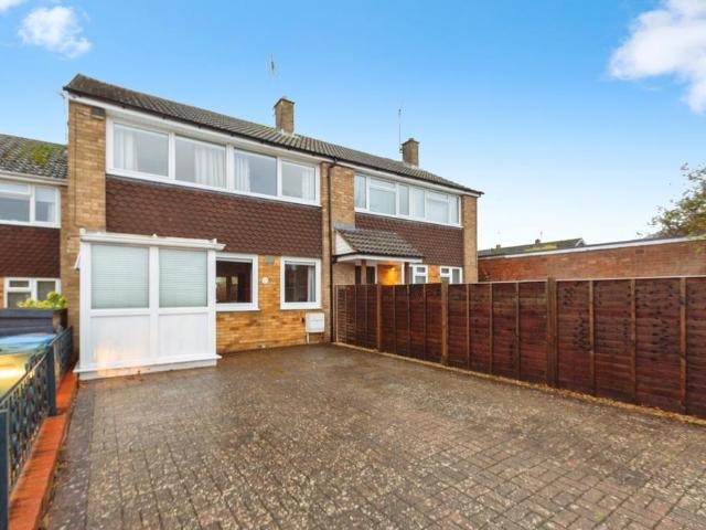 House for sale in Bedgrove, Aylesbury