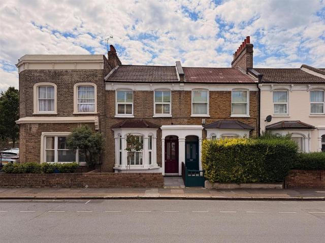 House for sale in Peckham, Greater London