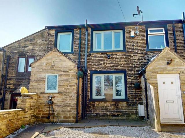 House for sale in Shelf, West Yorkshire