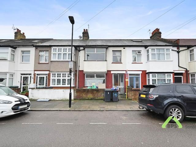House for sale in Tottenham Hale, Greater London
