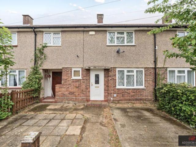 House for sale in Slough, Wexham Court