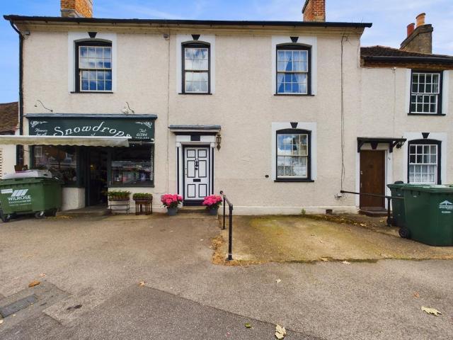 House for sale in Lower Halliford, Surrey