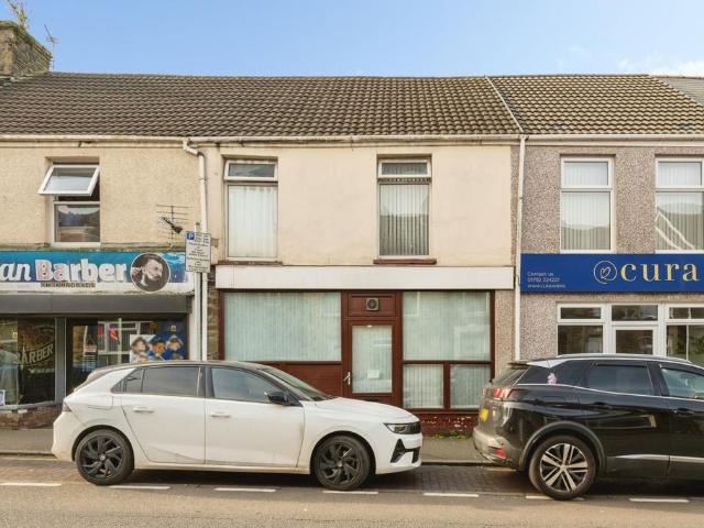House for sale in Pontarddulais, Wales