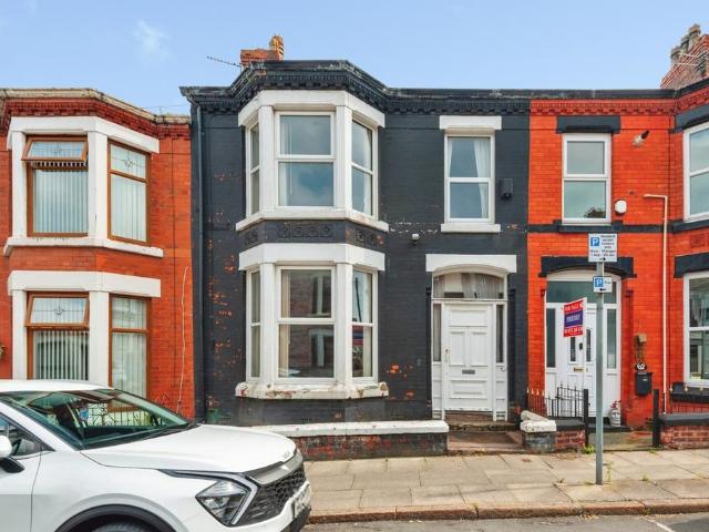 House for sale in Calderstones